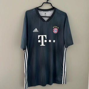 Adidas Bayern Munich Away Jersey XL